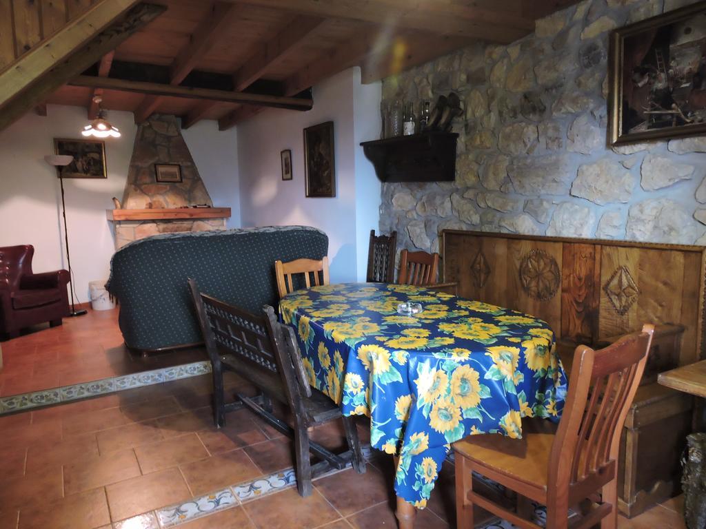 Ablanera 2 Guest House Cangas de Onis Exterior photo